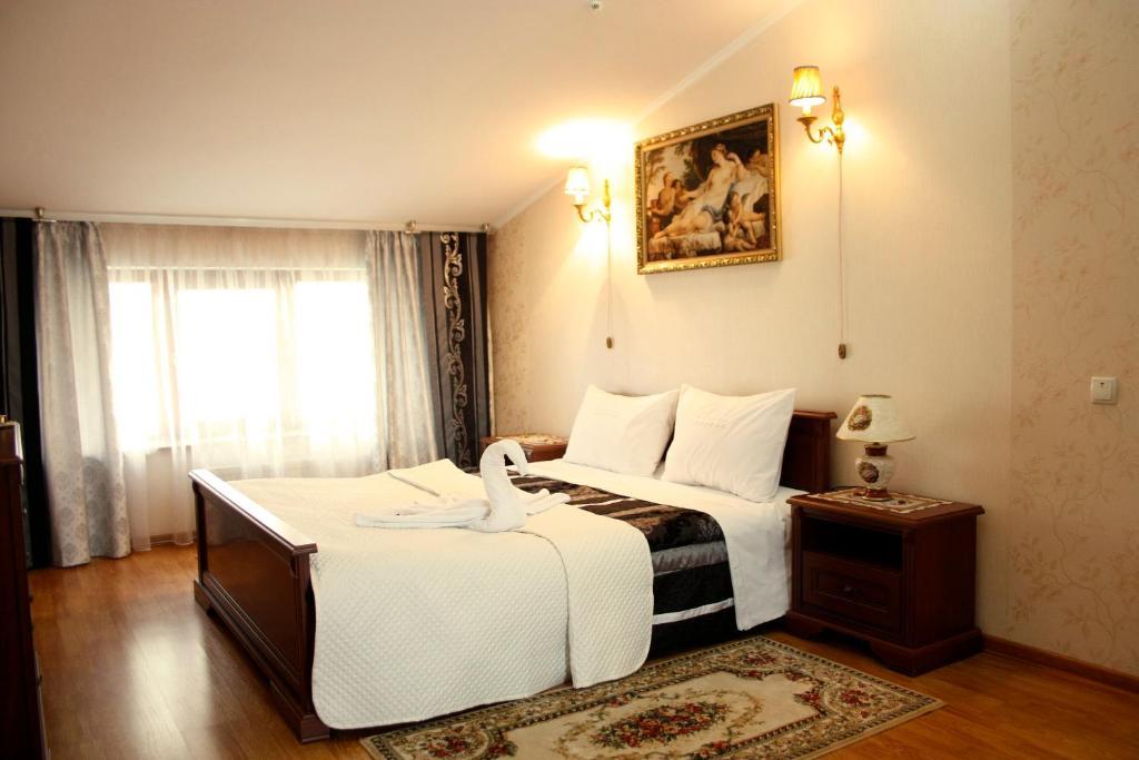 райское яблоко 4*